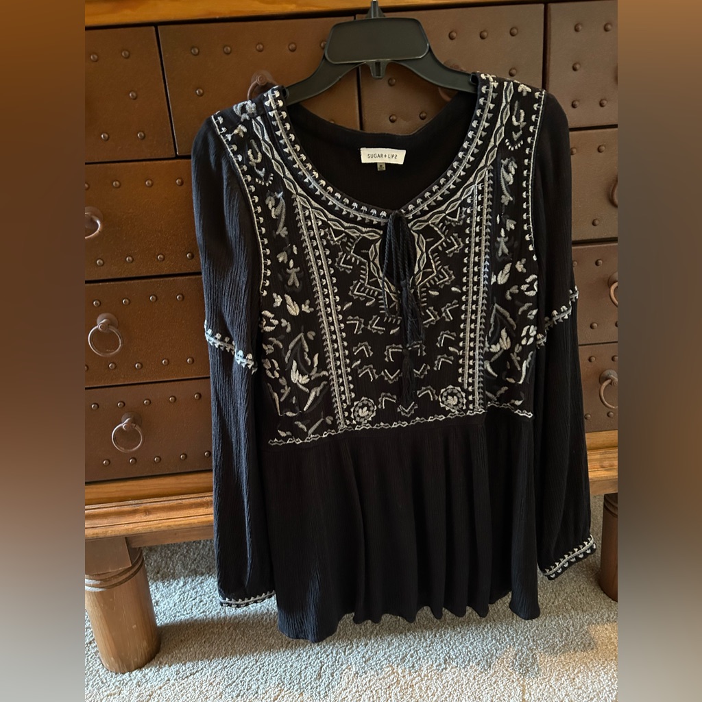 Sugar Lips Embroidered Top.